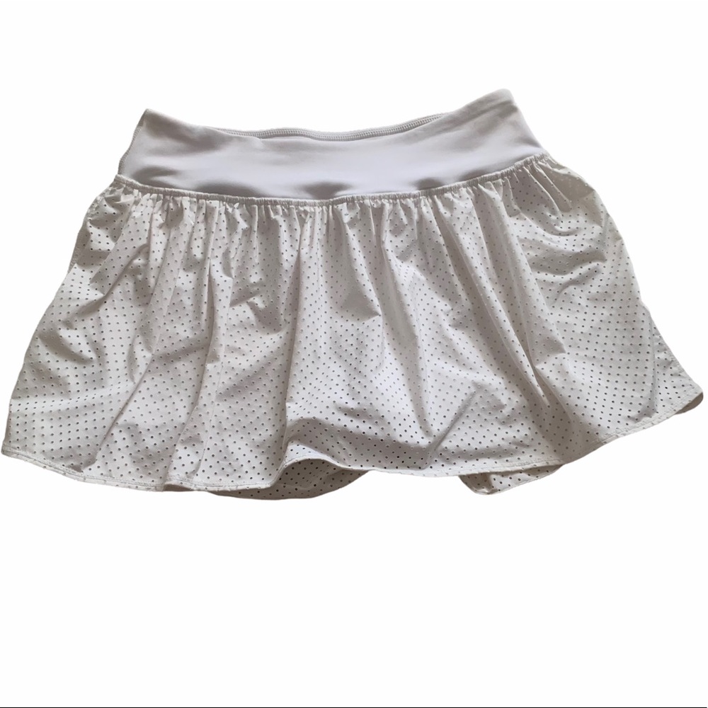 Zella White Mini Tennis Skirt. White Tennis skirt with shorts attached.